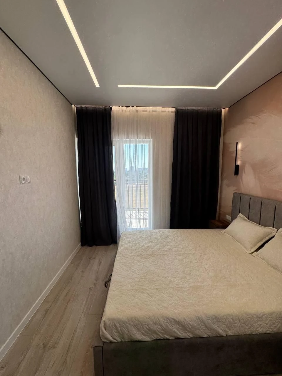 Продам 2 кімн. квартиру з ремонтом та меблями у KADORR CITY