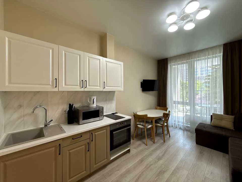 Apartment. Odessa, Valeriy Samofalova Street