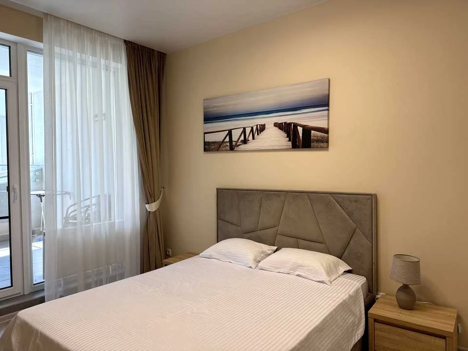 Apartment. Odessa, Valeriy Samofalova Street