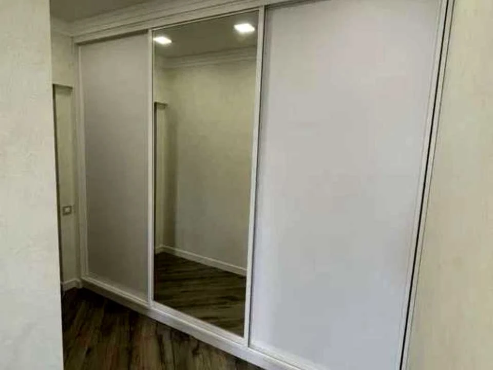 Apartment. Kostandi Street, Odessa