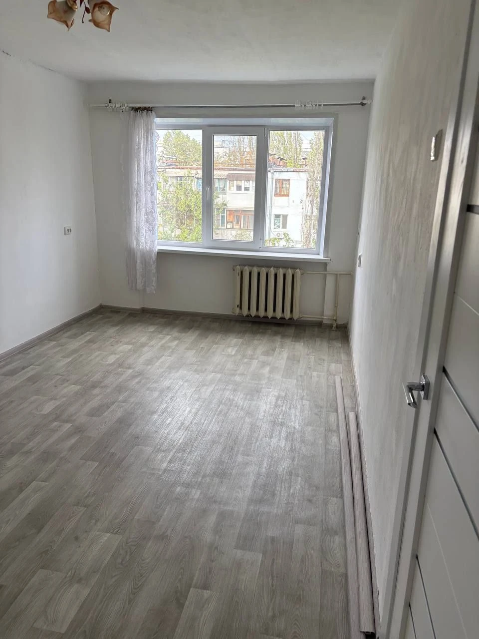 Продаётся 2 ком квартира Хортицкой район