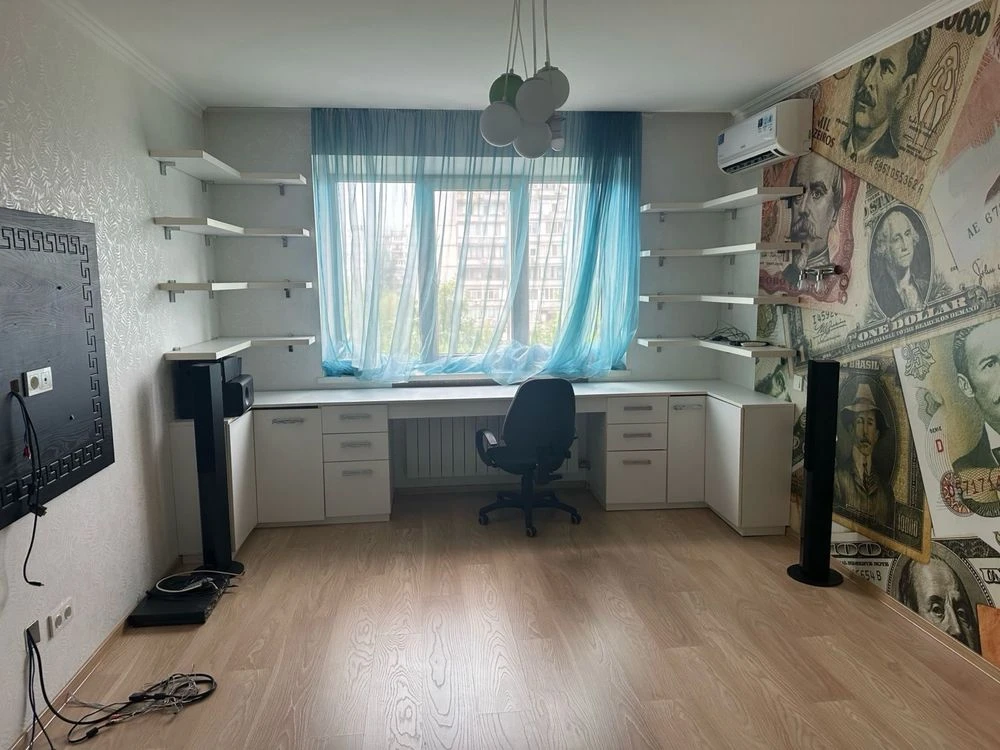 3-bedroom Apartment with Quality Renovation