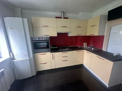 3-bedroom Apartment with Quality Renovation