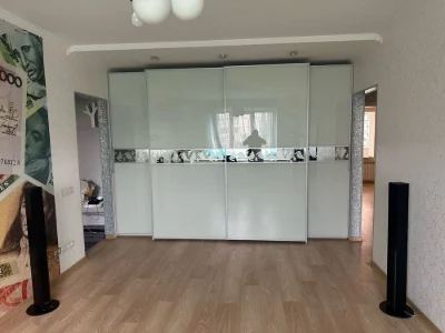 3-bedroom Apartment with Quality Renovation