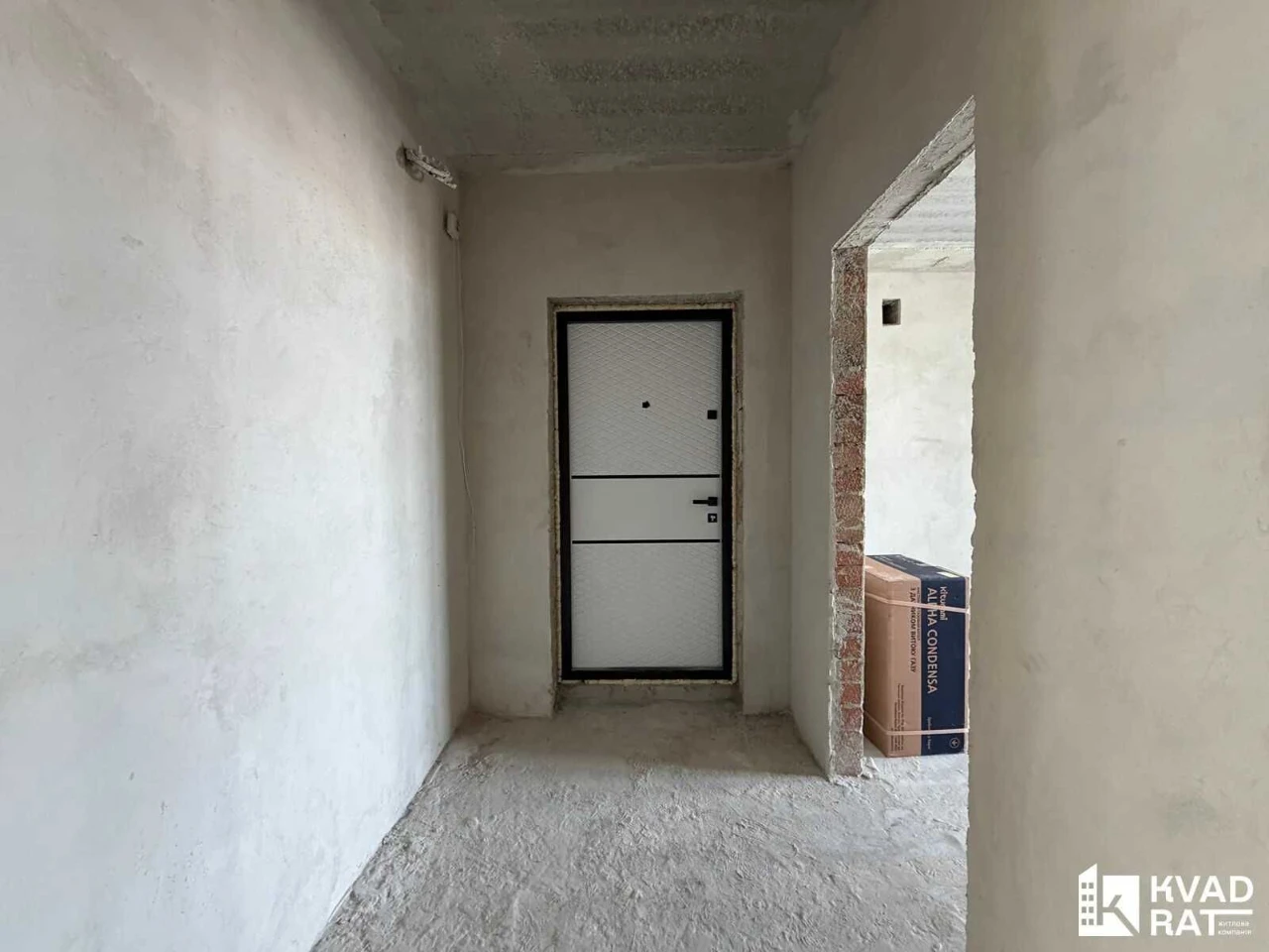 Spacious 2-bedroom apartment 56 sq m near the city lake Ready