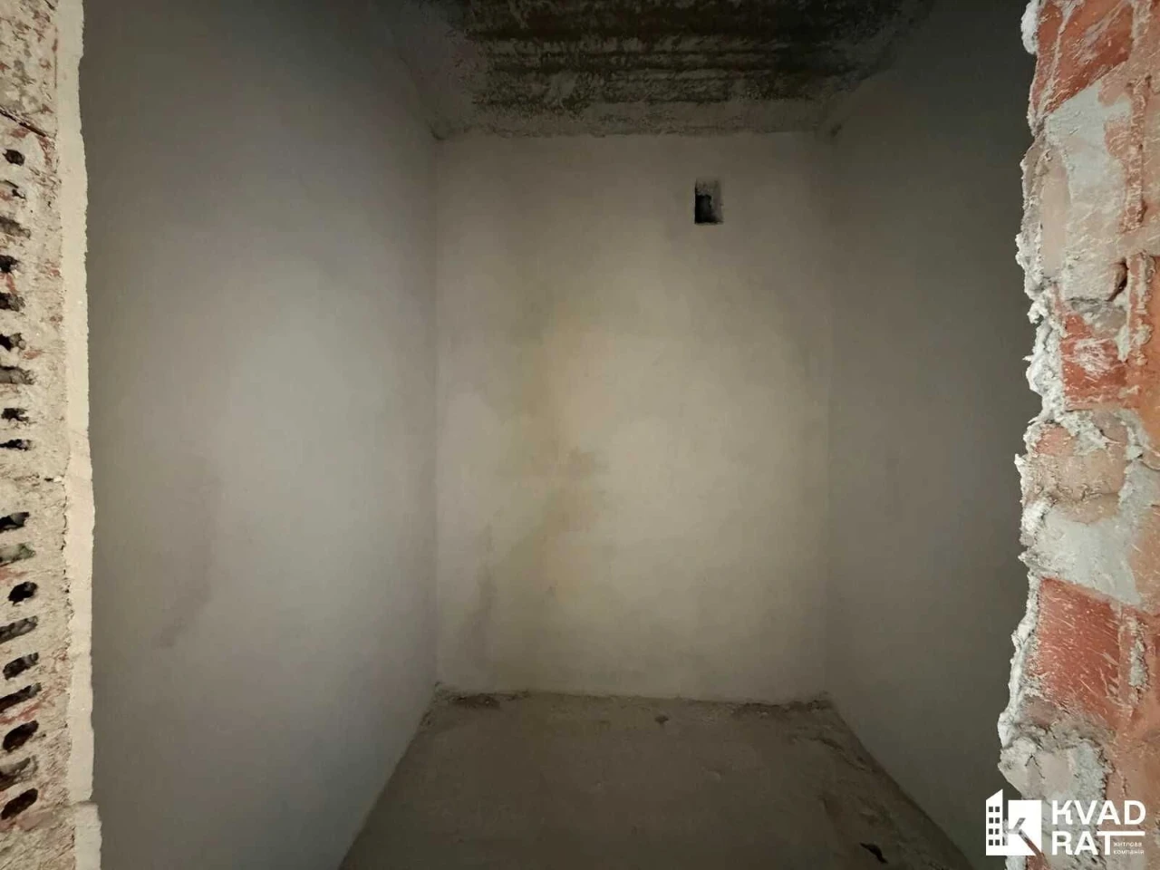 Spacious 2-bedroom apartment 56 sq m near the city lake Ready