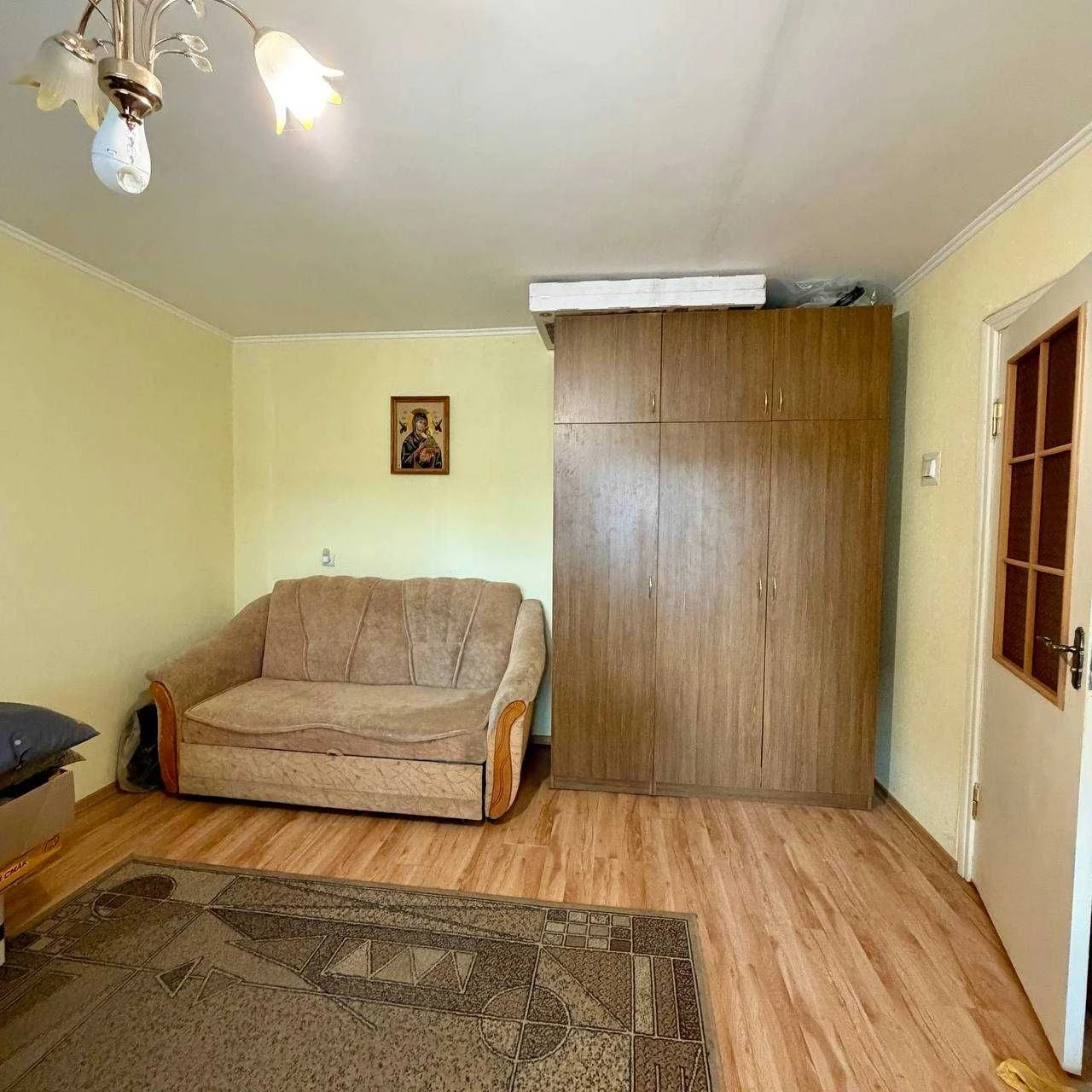 Sale of a 1-bedroom apartment renovated, on South Boulevard