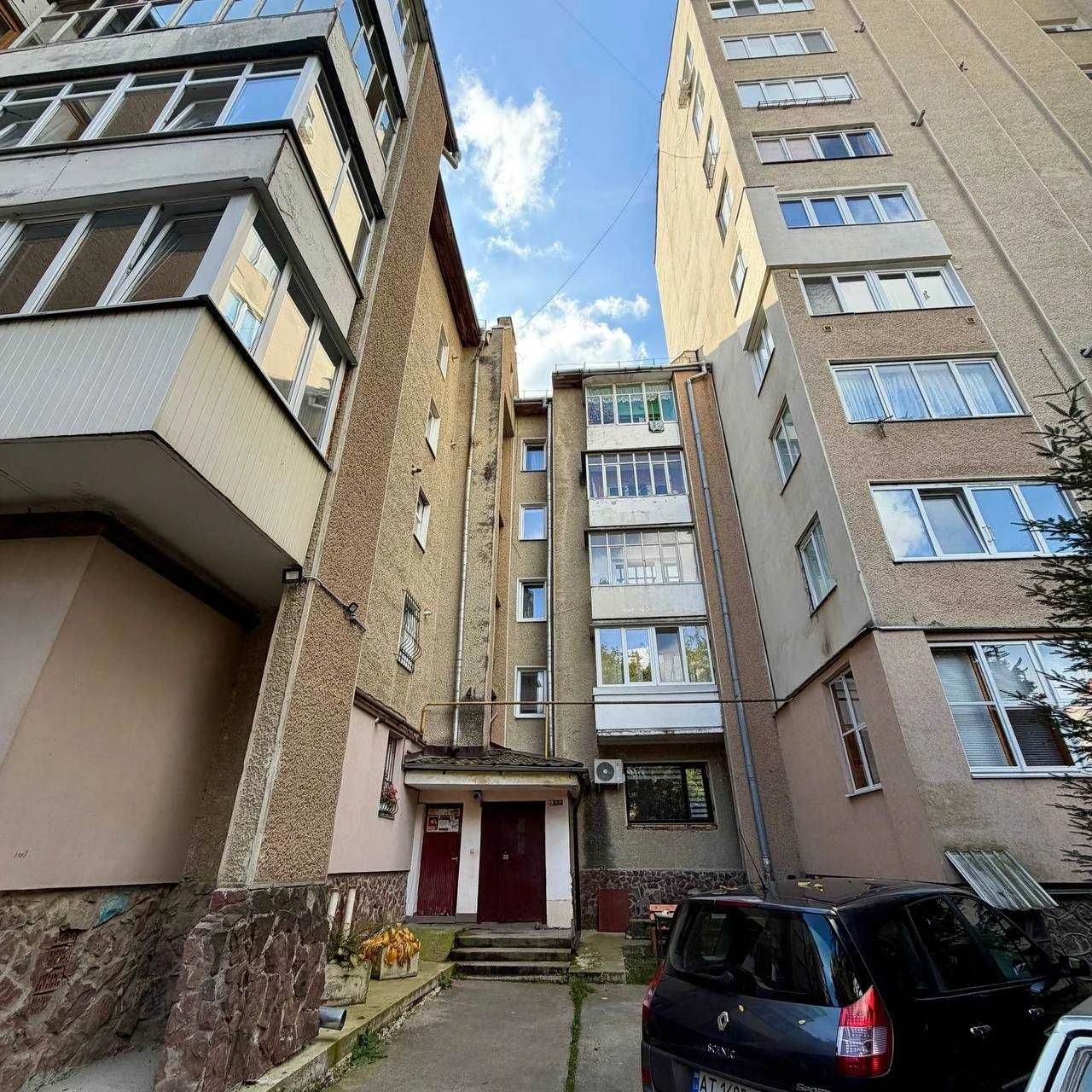 Sale of a 1-bedroom apartment renovated, on South Boulevard