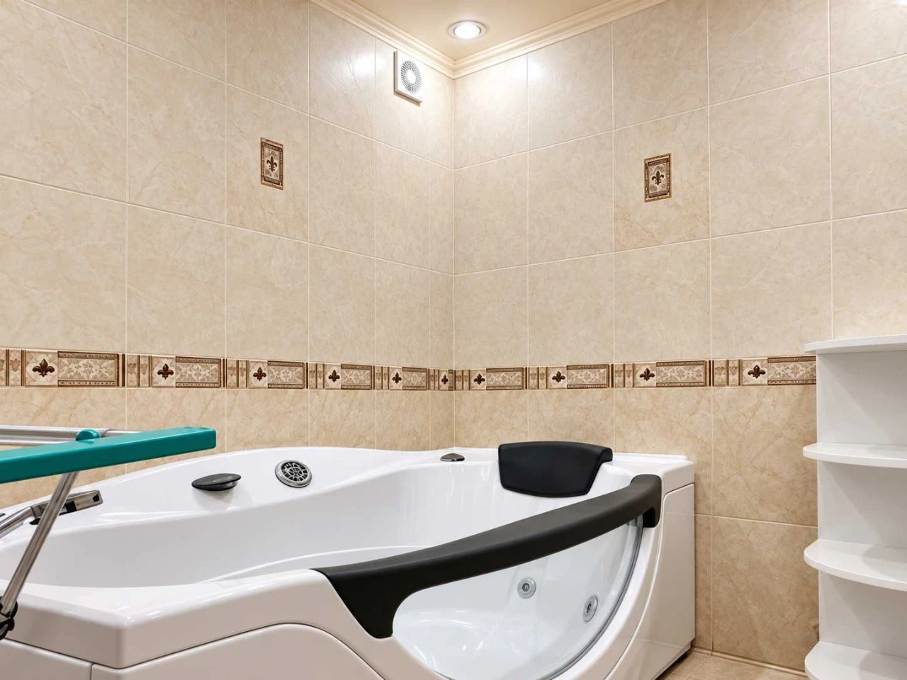 Продаж 2 кімнатної квартири 5/10 82м2 Левада Новобудова. Інд