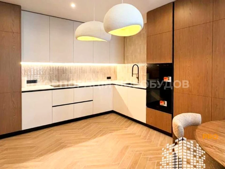 Apartment. Uzhgorod, Malovnicha Street