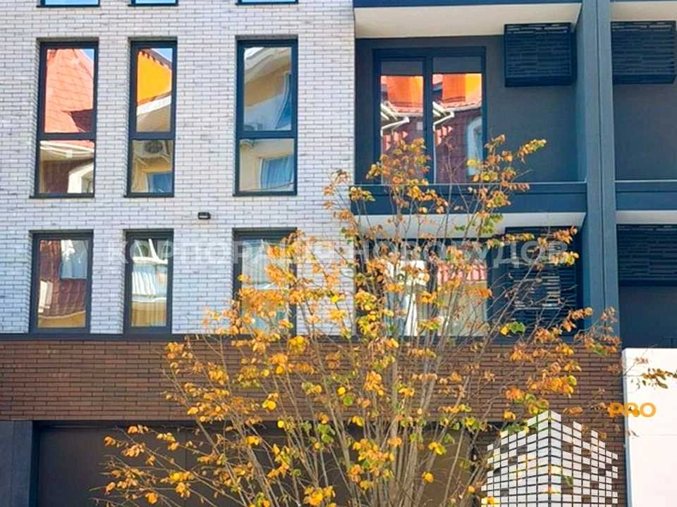 Квартира. Ужгород, Мальовнича вулиця
