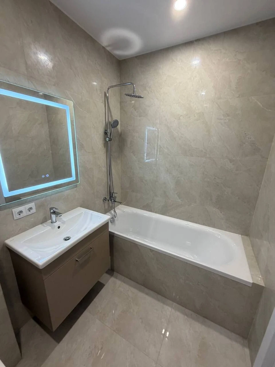 Продаж 1-кімнатна квартири в ЖК «АВІЛА СИТІ»! 47505 R025