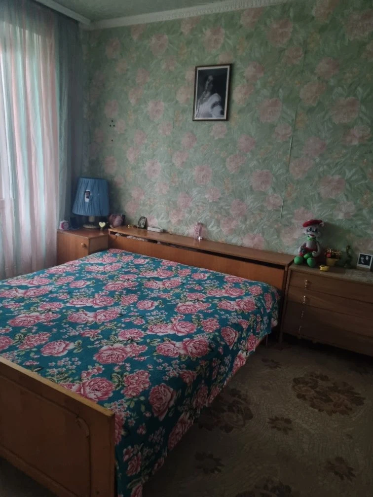 Продается трехкомнатная квартира