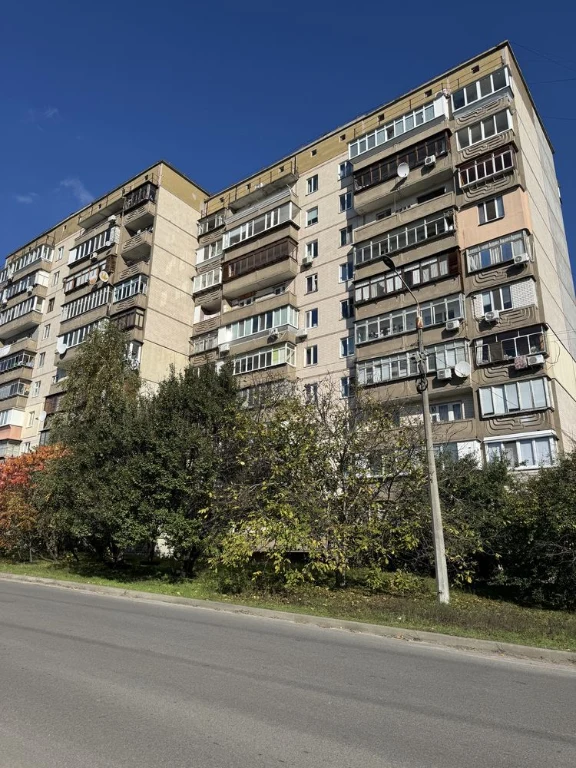 Продається, 2-кімнатна квартира 53 м², $51000, без комісії