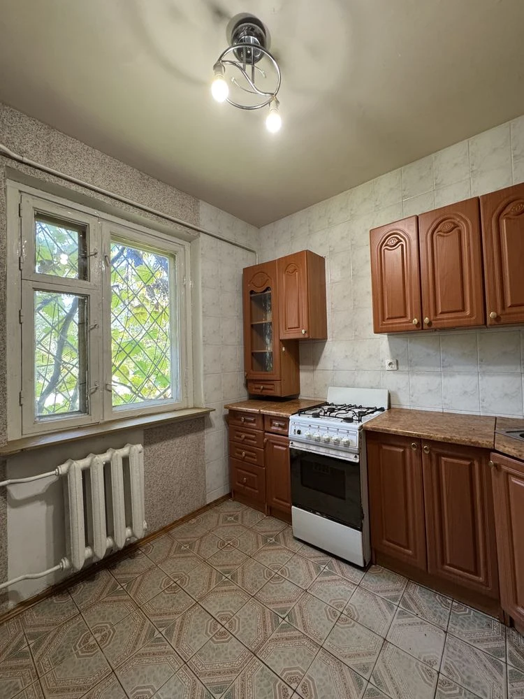 Продається, 2-кімнатна квартира 53 м², $51000, без комісії