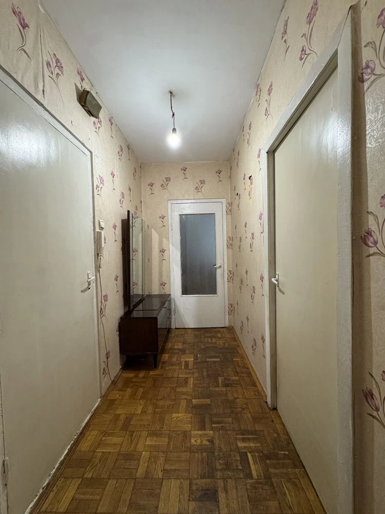 Продається, 2-кімнатна квартира 53 м², $51000, без комісії
