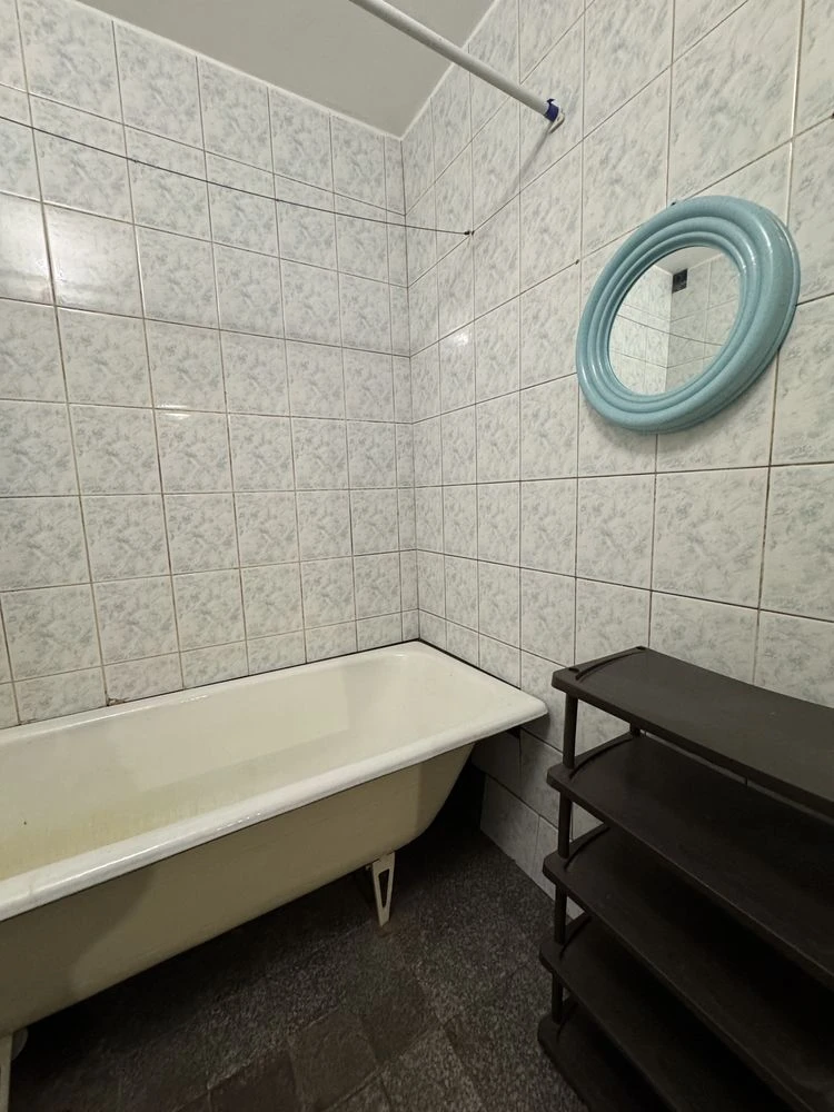 Продається, 2-кімнатна квартира 53 м², $51000, без комісії