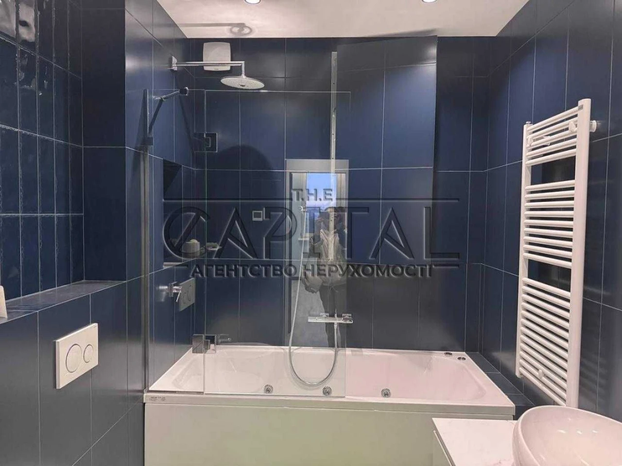 Stylish 3-bedroom apartment for sale, Vyshorod. New renovation!