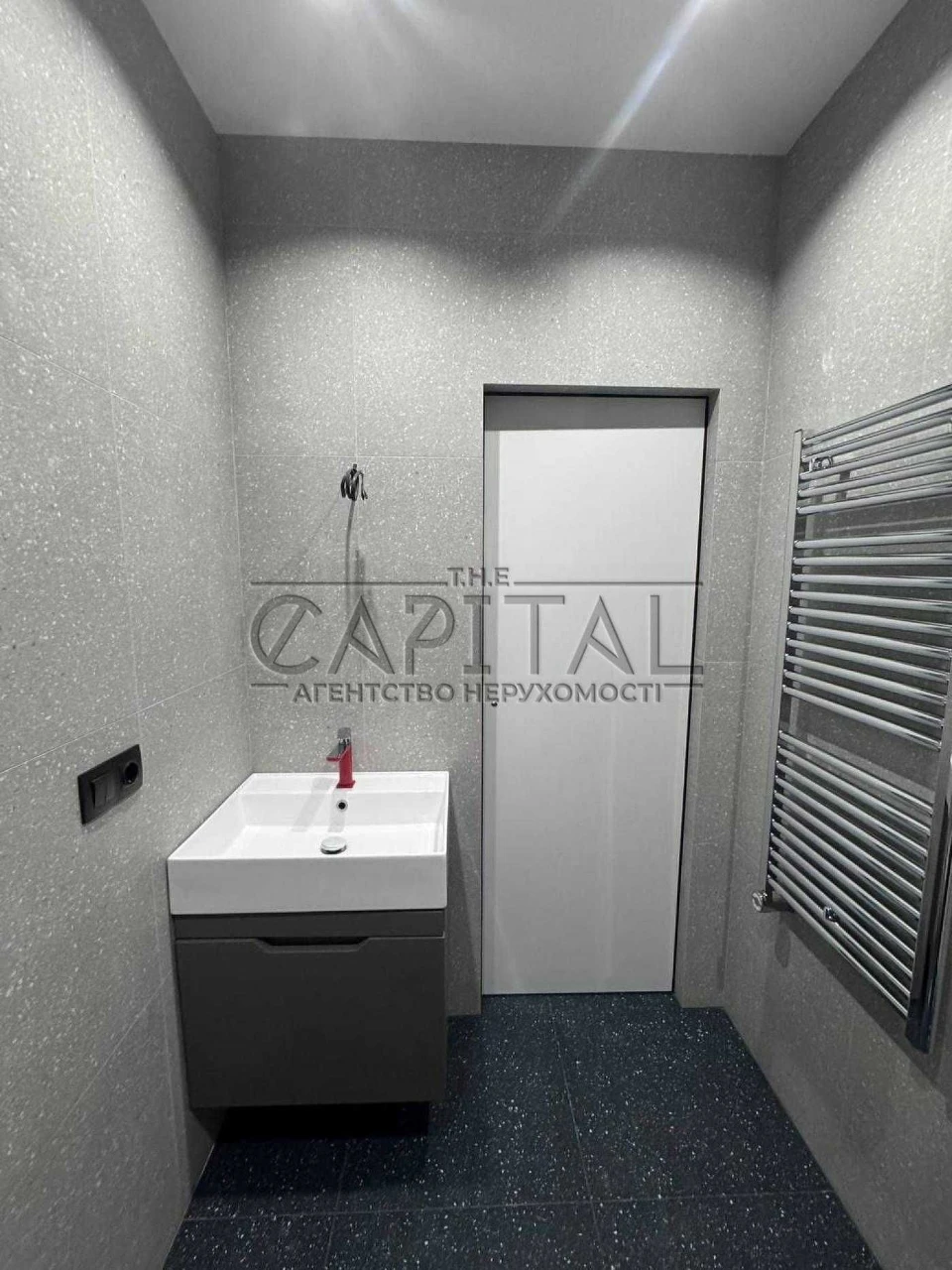 Stylish 3-bedroom apartment for sale, Vyshorod. New renovation!