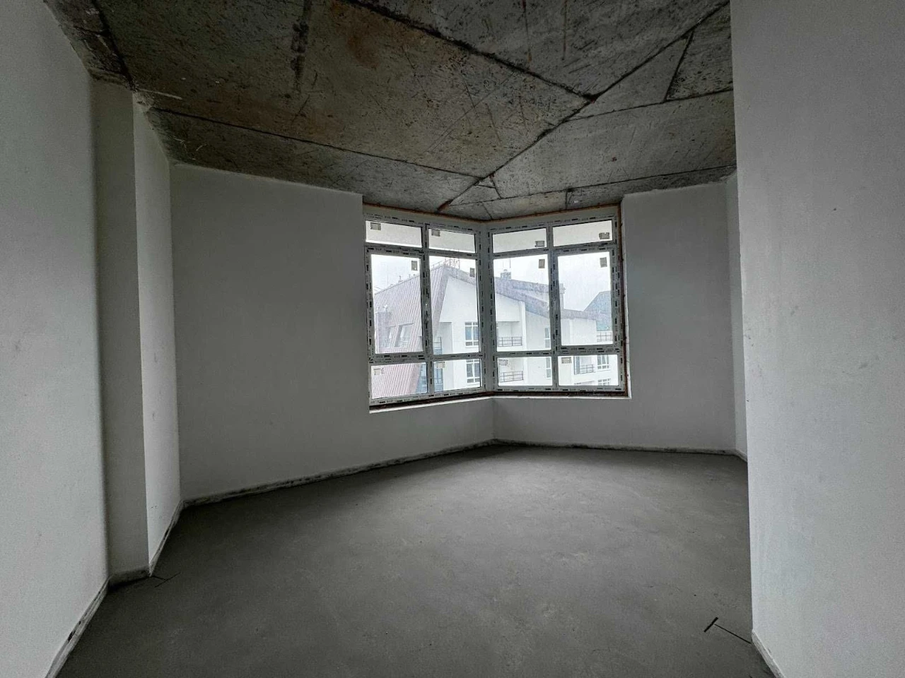 Трикімнатна квартира 79,5 м² в Ірпені: два поверхи, зданий