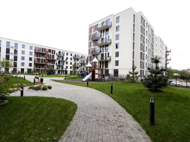 Apartment. Vynnyky (Lviv), Halysna St.