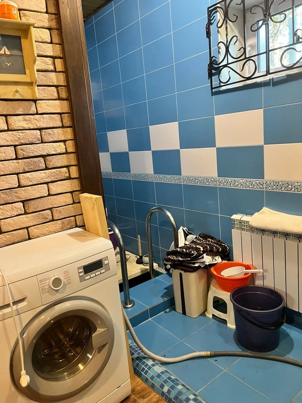 Spacious Country House for Sale