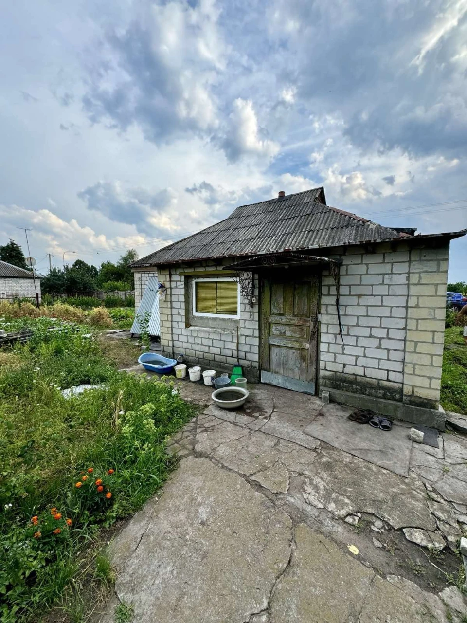 Residential House in Normal Condition, Nizi
