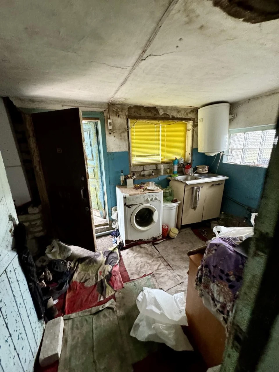 Residential House in Normal Condition, Nizi