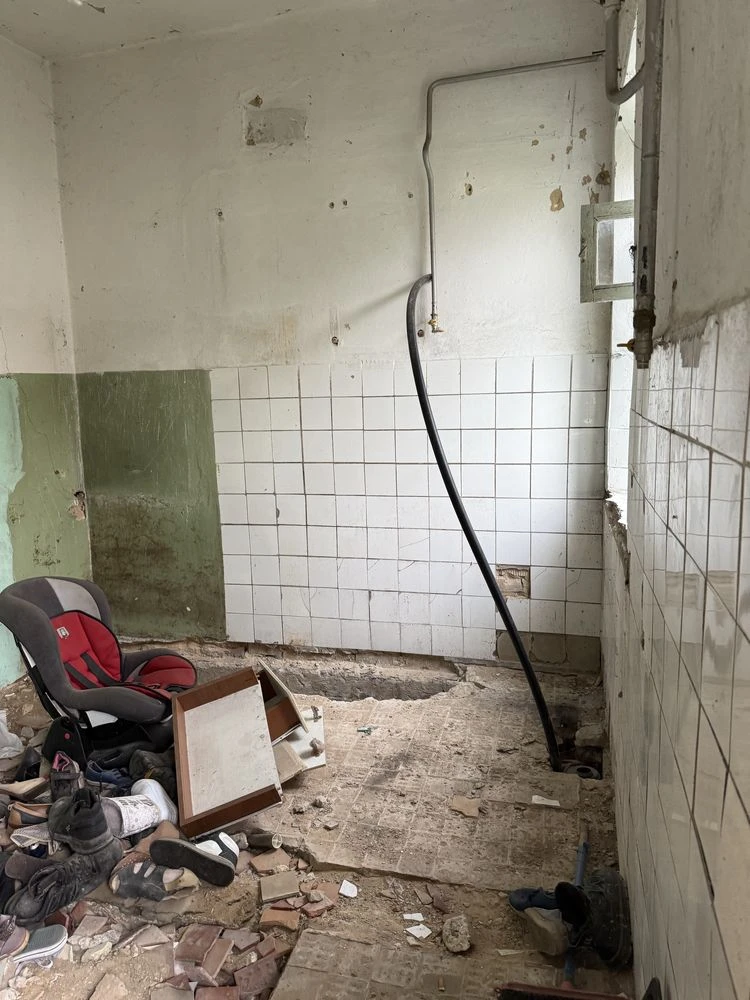 Продаж частини будинку на 4 сотках