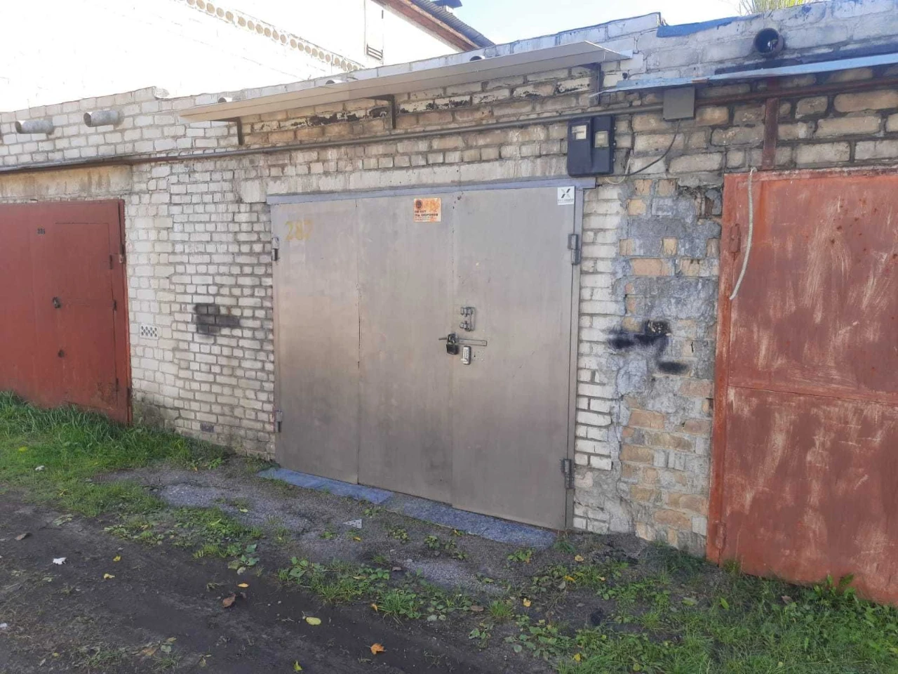 Продам гараж на территории ГСК "Локомотив" улица Зрошувальная, 17а