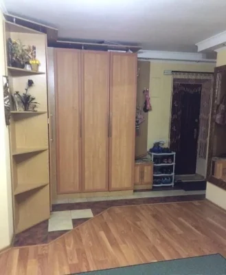 Продається 2-кімнатна квартира на Черемушках