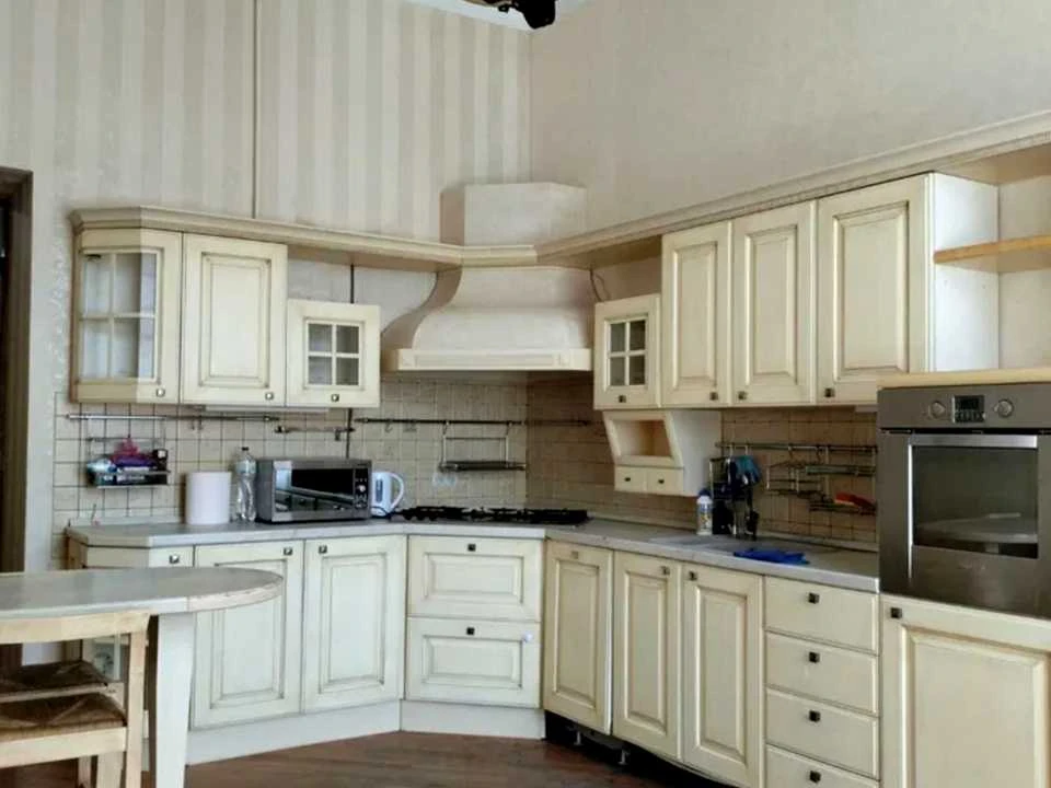 Apartment. Teatralny Prospect, Odessa