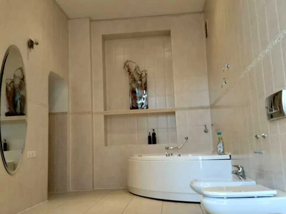 Apartment. Teatralny Prospect, Odessa