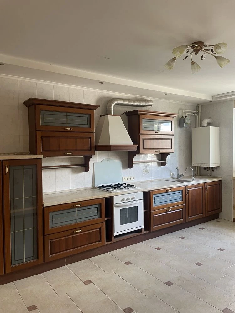 Apartment for sale by the sea.