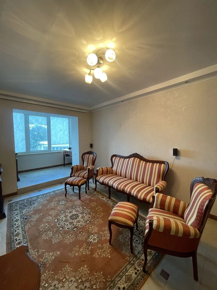 Apartment for sale by the sea.
