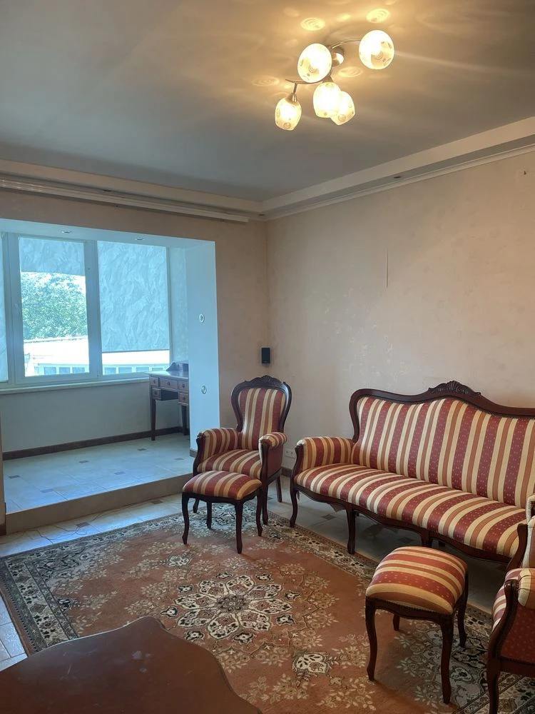 Apartment for sale by the sea.