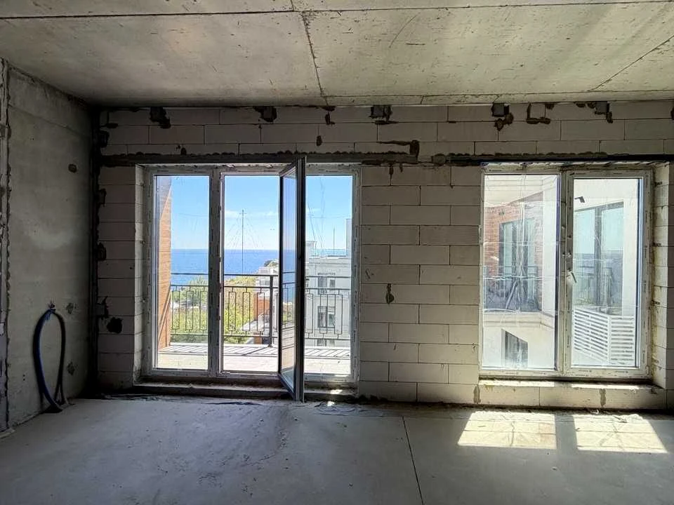 Apartment. Mayachny Prospect, Odesa