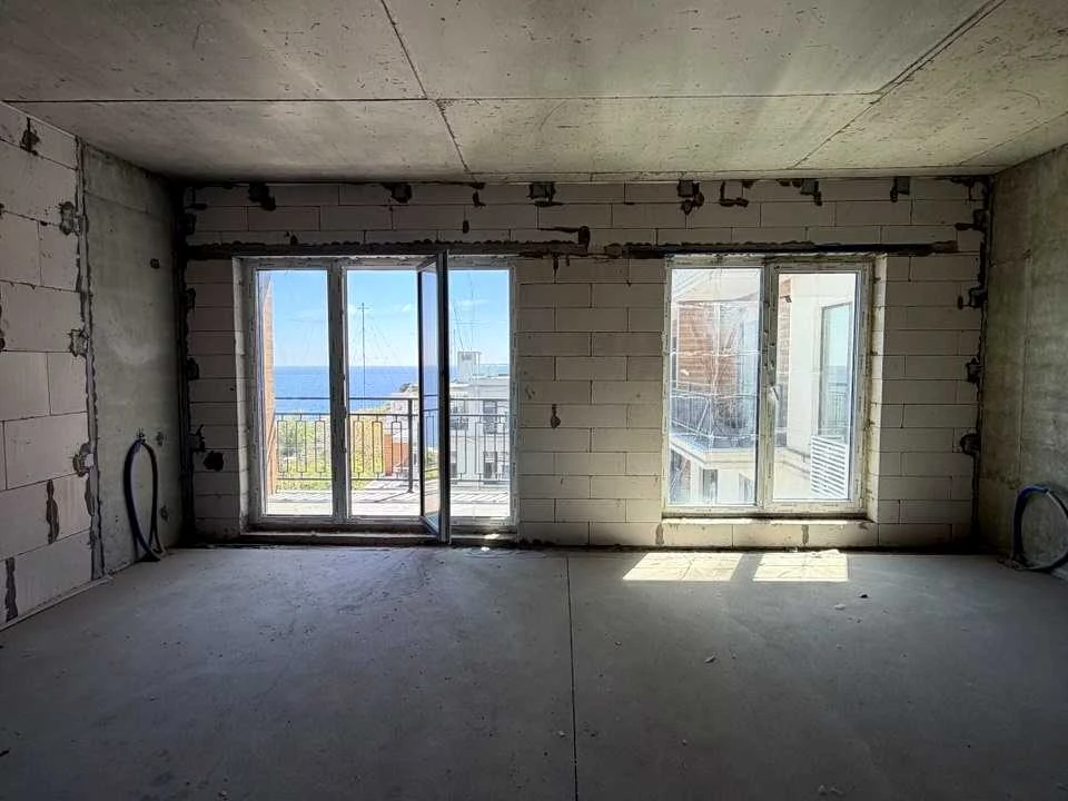 Apartment. Mayachny Prospect, Odesa