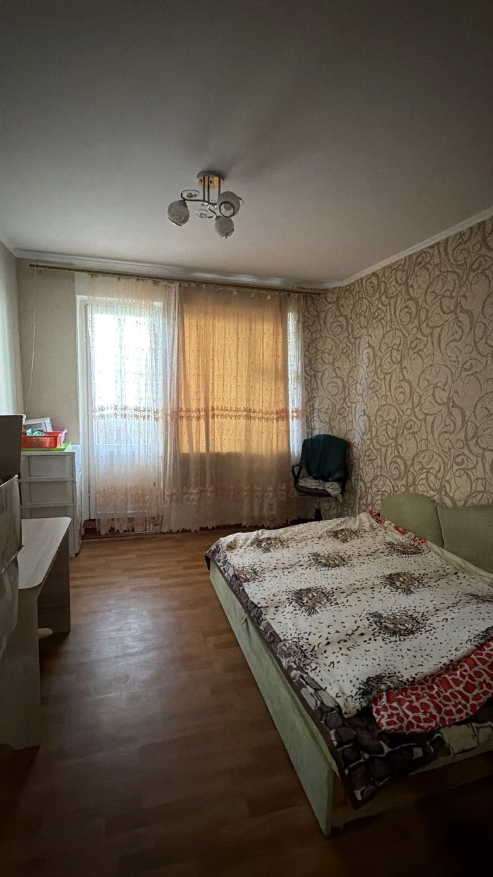 Продається 1-кімнатна квартира на проспекті Визоцького – вигідно!