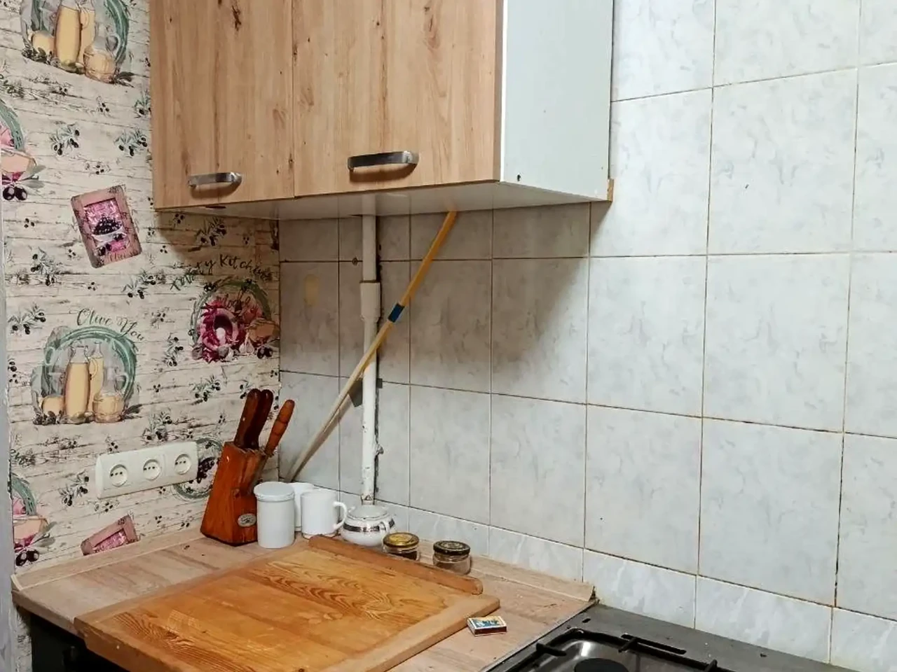 Оренда квартири 2-кімнат. 47 м² 1/5 поверху