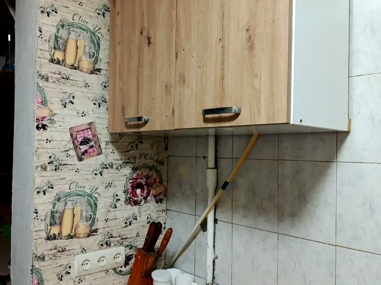 Оренда квартири 2-кімнат. 47 м² 1/5 поверху