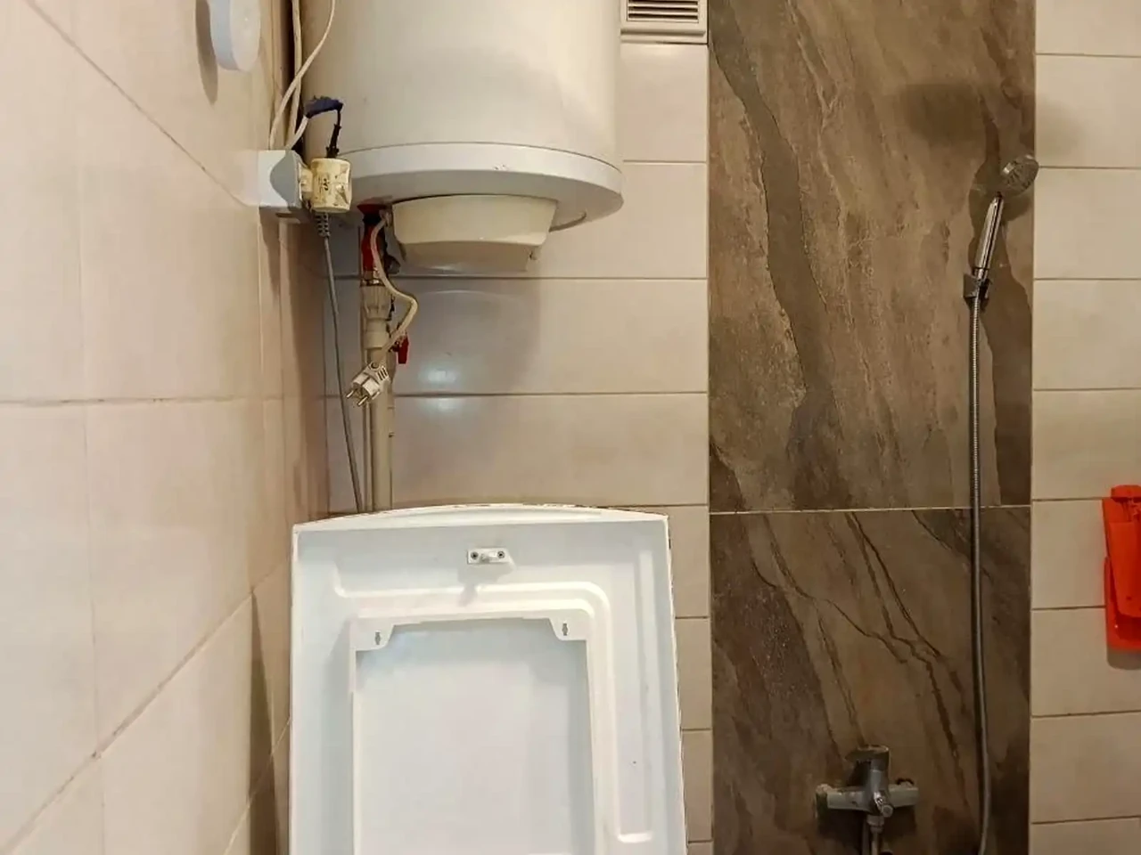 Оренда квартири 2-кімнат. 47 м² 1/5 поверху