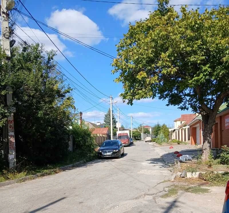 Продається будинок із земельною ділянкою 14 соток на вулиці Гвардійській