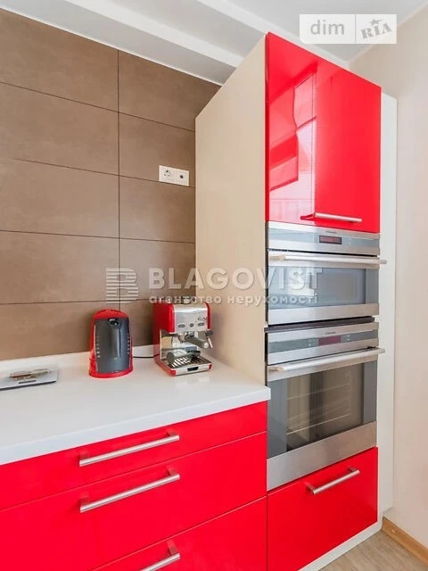 Sale of 3-room apartment 171.7 sq. m. on Sribnokilska 2A street • I