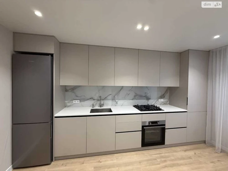 Long-Term Rental Apartment, Podil