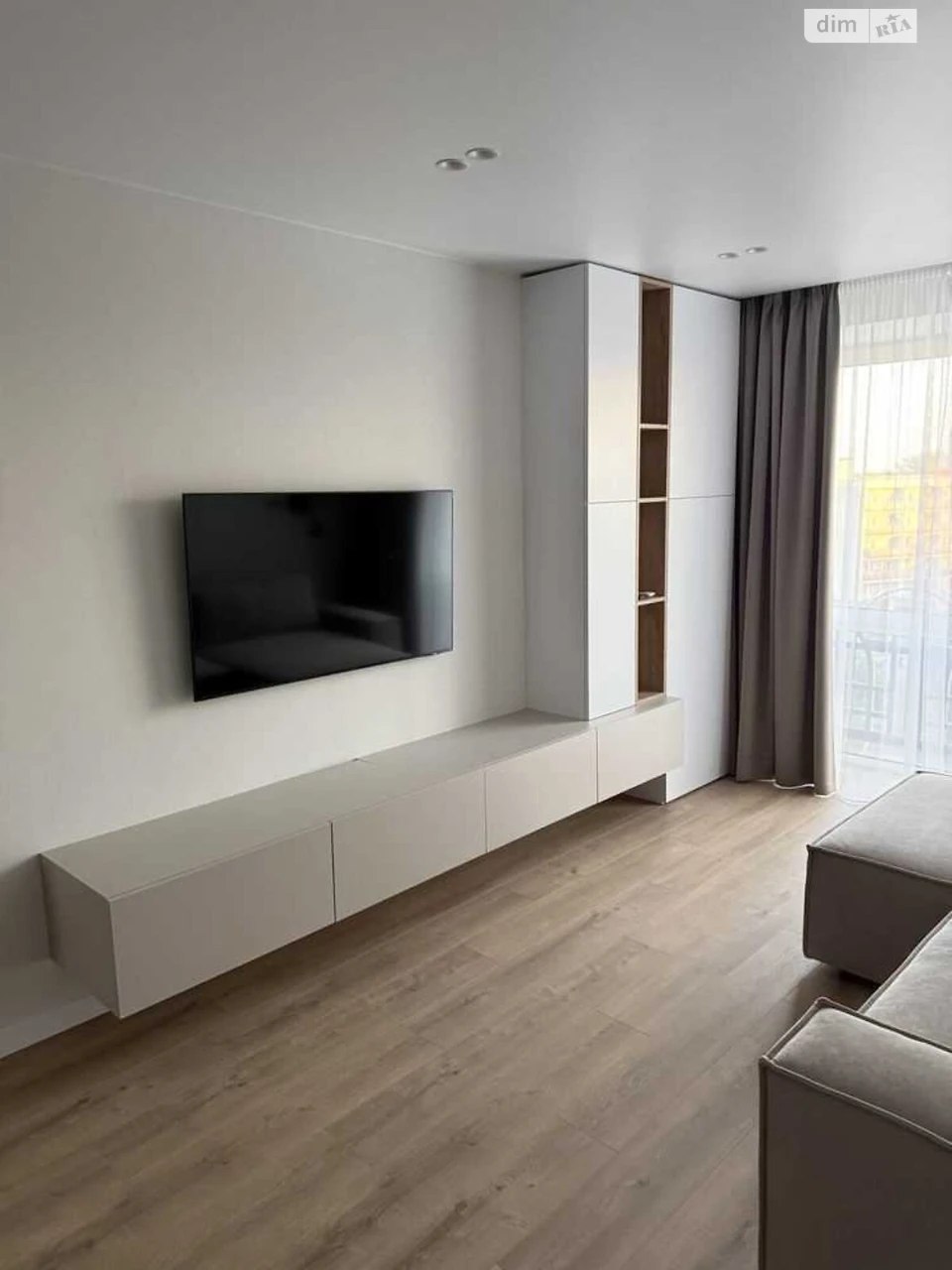 Long-Term Rental Apartment, Podil