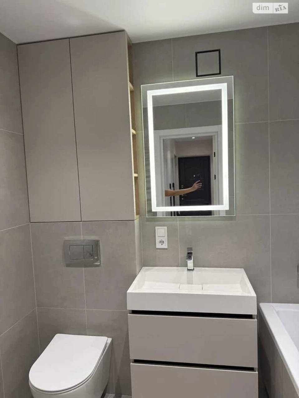 Long-Term Rental Apartment, Podil