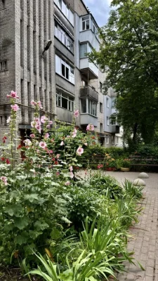 Продається 3-кімнатна квартира