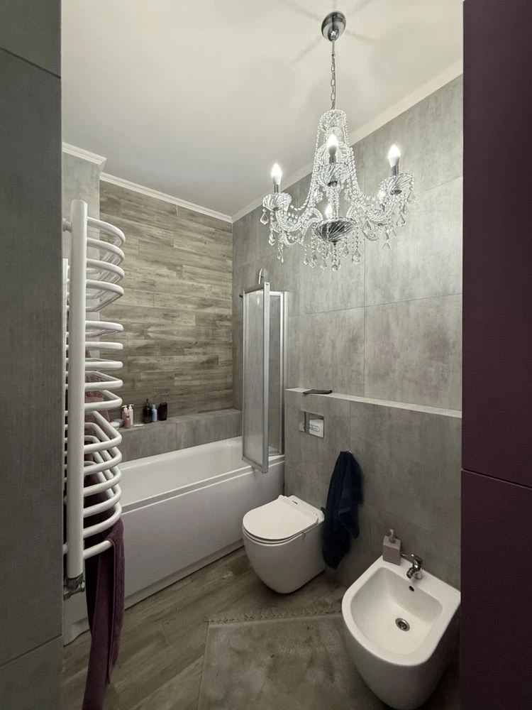 Sale of a 3-bedroom new building!