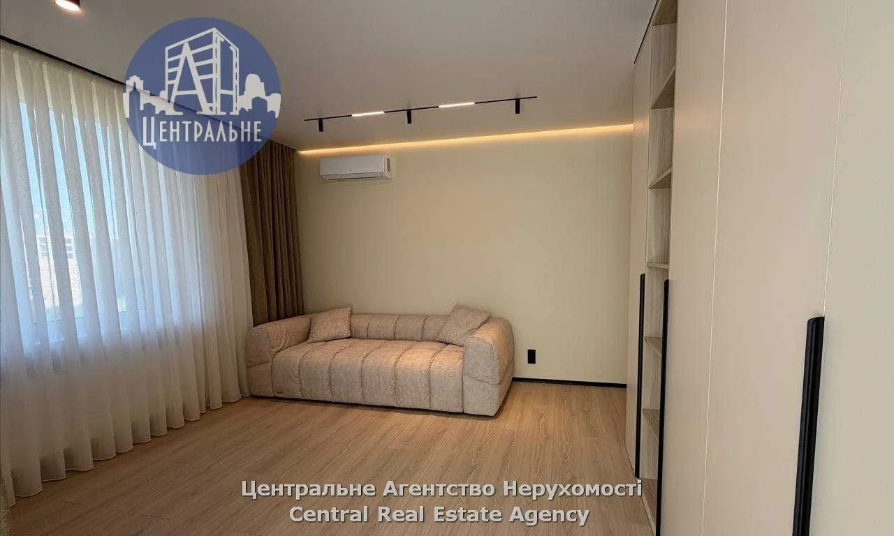 Продажа 2-комнатной новостройки в районе Майдана